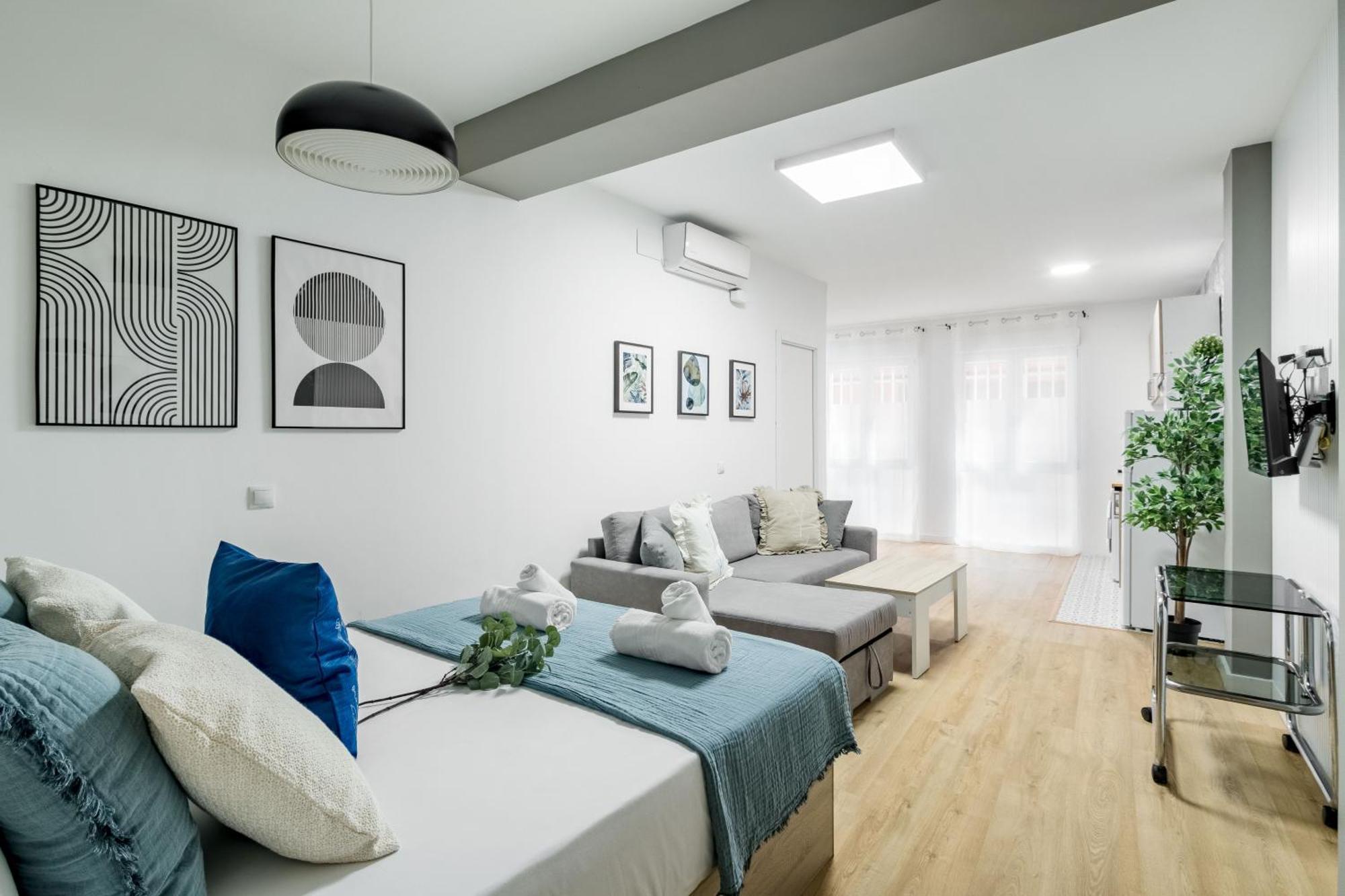 Charming Lucero Apartment Madrid Ngoại thất bức ảnh