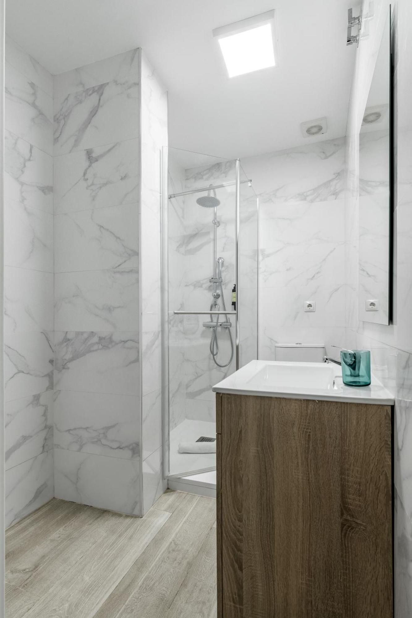 Charming Lucero Apartment Madrid Ngoại thất bức ảnh