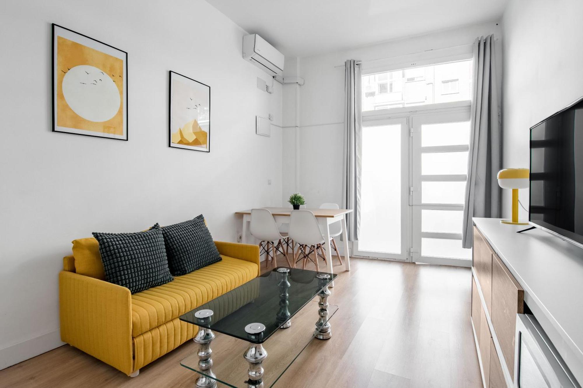 Charming Lucero Apartment Madrid Ngoại thất bức ảnh