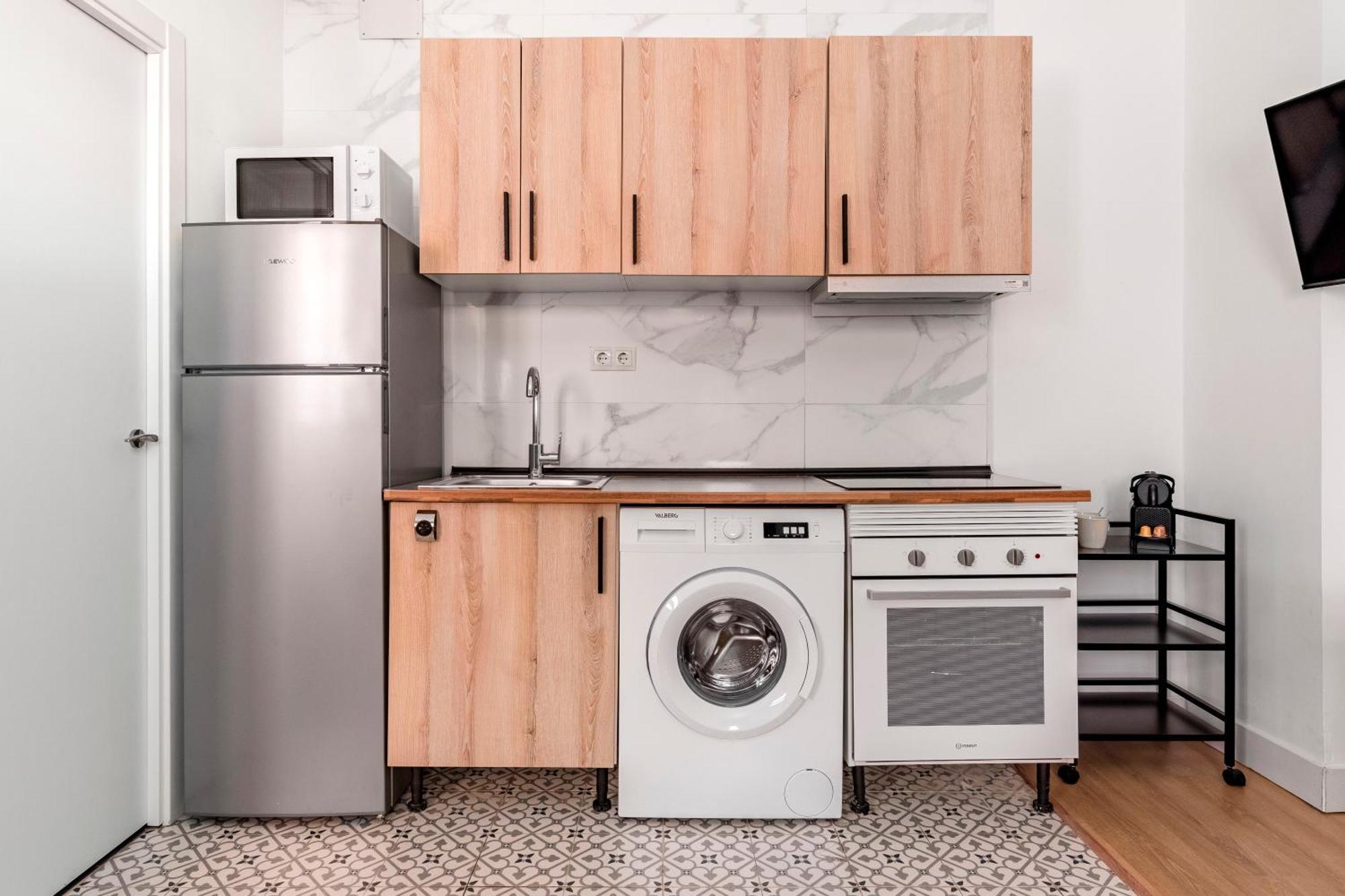 Charming Lucero Apartment Madrid Ngoại thất bức ảnh