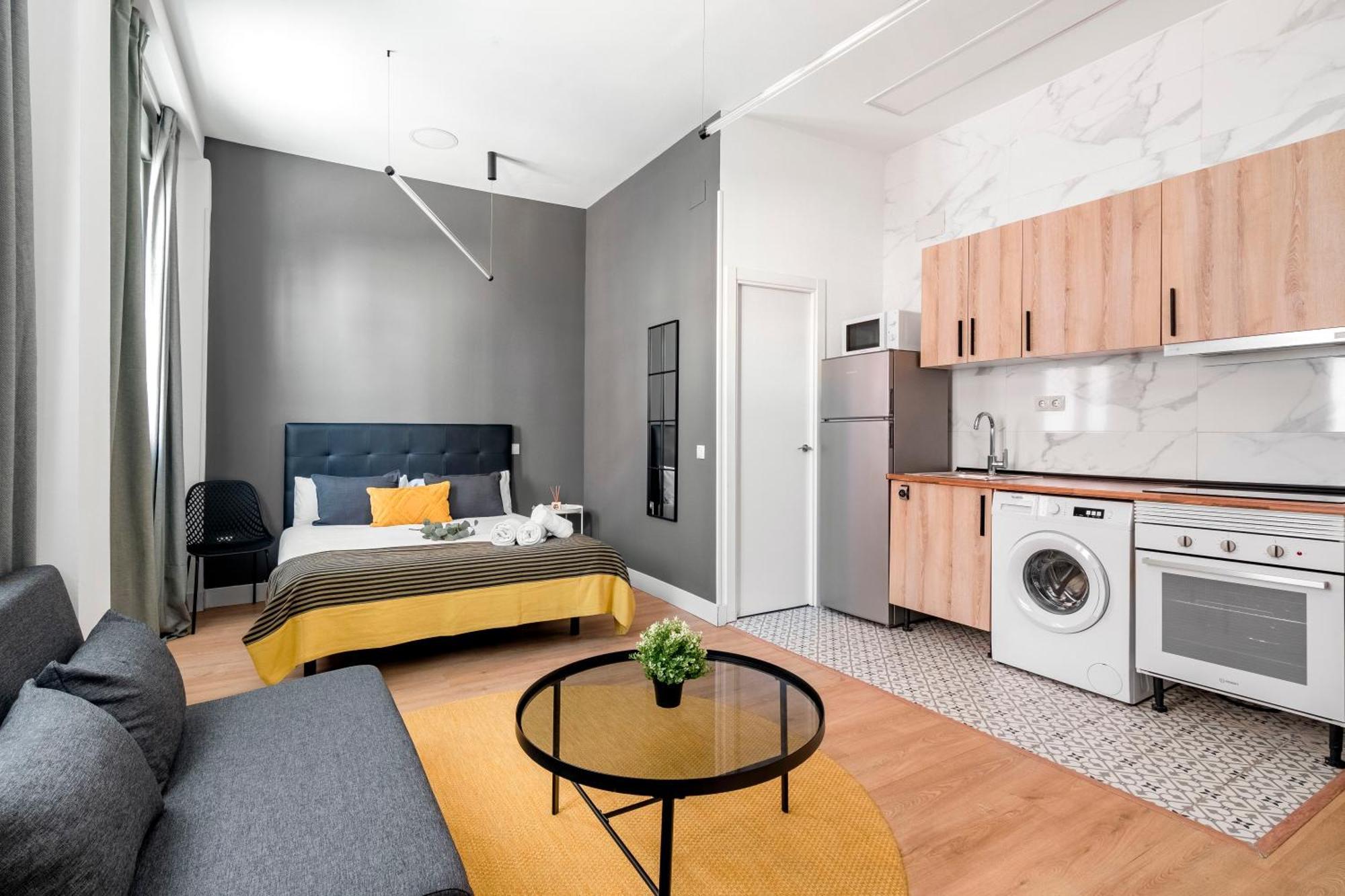 Charming Lucero Apartment Madrid Ngoại thất bức ảnh
